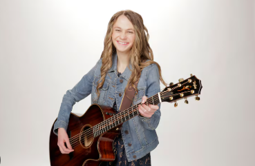 Kenadi Dodds 2022 Net Worth: Country Singer's Wealth